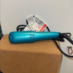 Hard Kandy Beauty Blue Hair Straightener